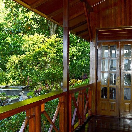 Kungkungan Bay Resort Bitung Екстер'єр фото