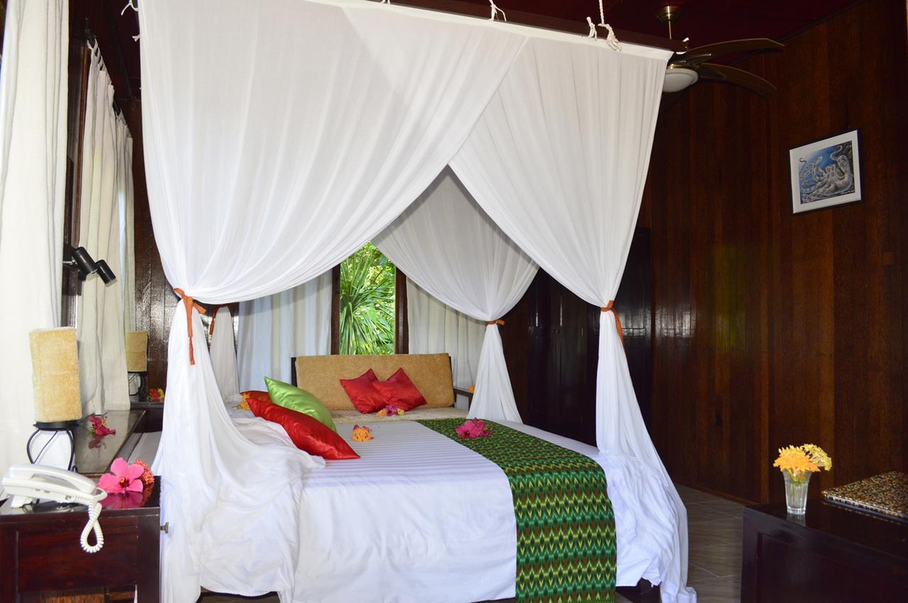 Kungkungan Bay Resort Bitung Екстер'єр фото