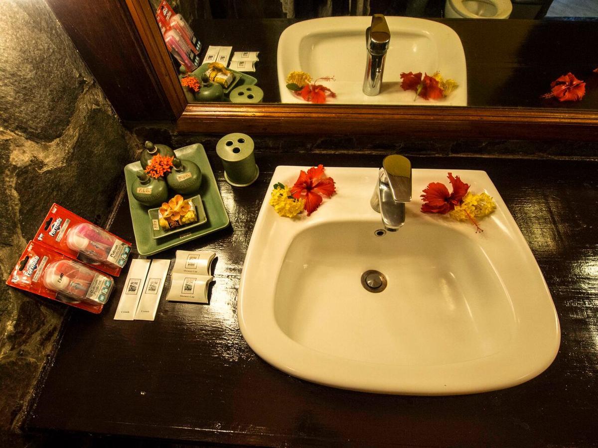 Kungkungan Bay Resort Bitung Екстер'єр фото