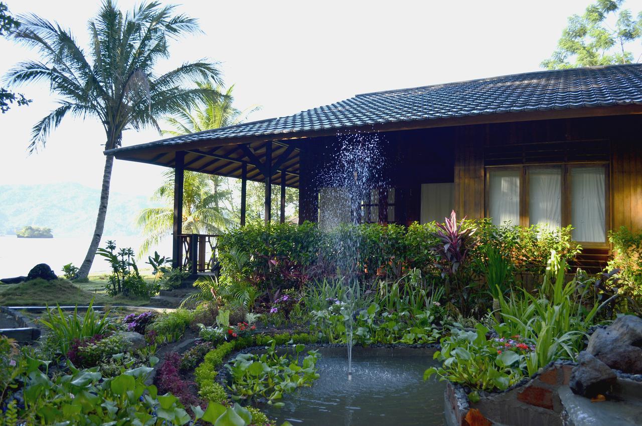 Kungkungan Bay Resort Bitung Екстер'єр фото